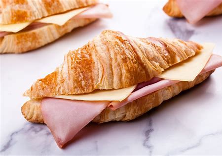 CROISSANT HAM & CHEESE